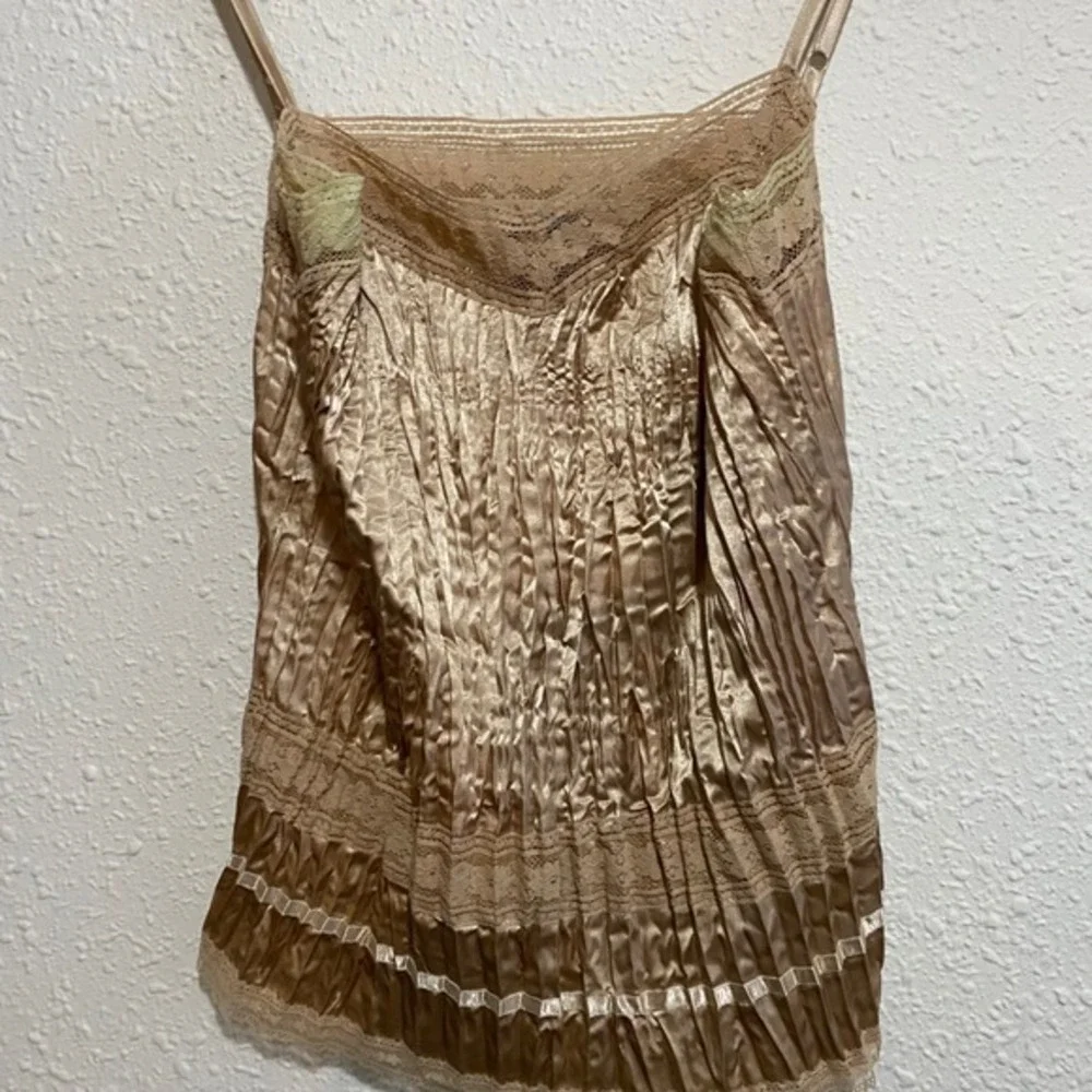 Apt 9 Women large Y2K Stretch Champagne‎ Lace Trim Pleated Camisole Tank Top - Picture 3 of 8